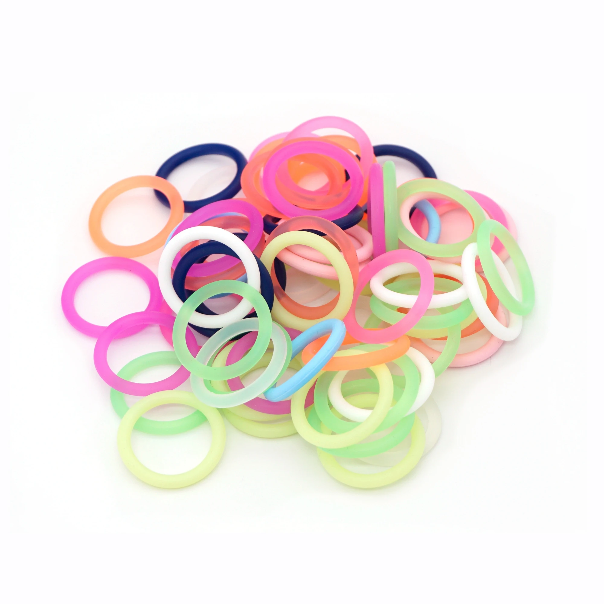 Sutoyuen 500Pcs 28mm Clear Silicone O Rings DIY Baby Pacifier Soother/ Dummy / Nuk / MAM Pacifier Clip Adapter Holder  BPA Free