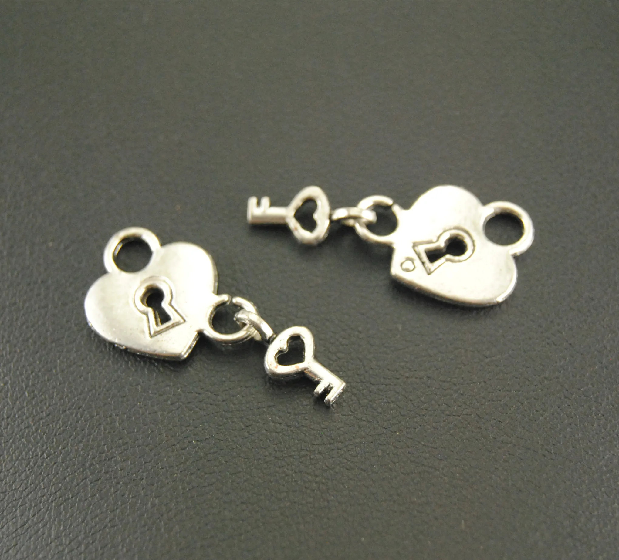 30pcs Charms Heart Lock And Key Silver Color Pendant For DIY Handmade Jewelry Making Accessorie