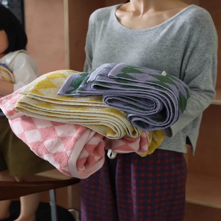 

Retro Diamond Lattice Series Men And Women's Household Cotton Towel Absorbent Square Thick