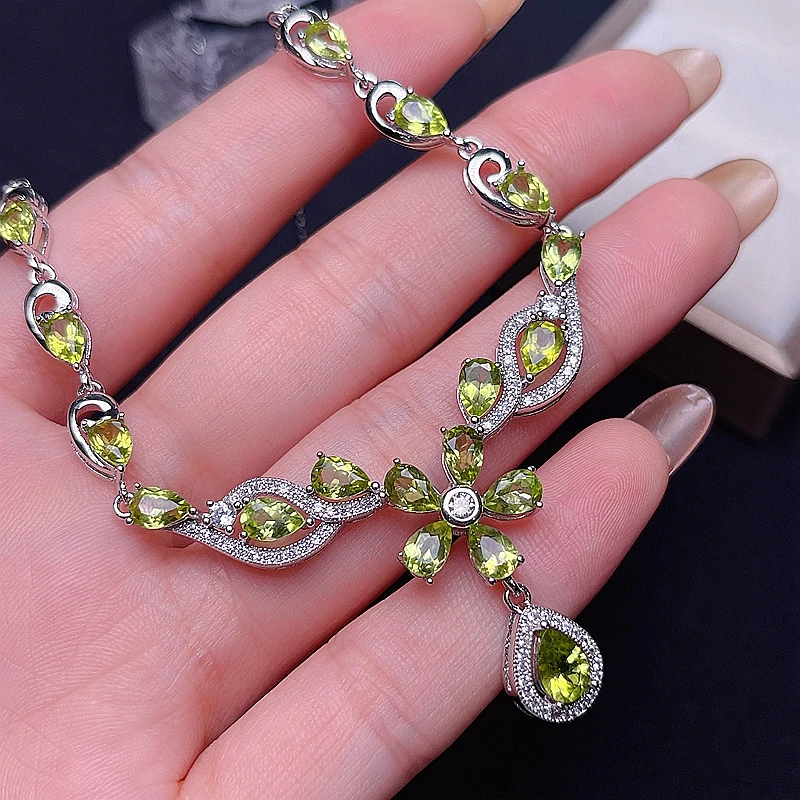 Collana di peridoto naturale, intarsio in argento sterling 925, elegante design di grande nome, squisito e bello