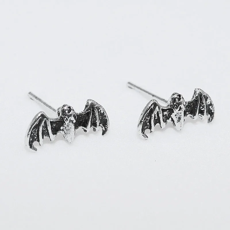 Creative New Mini Bat Men's and Women's Earrings Retro Punk Rock Party Locomotive Jewelry Gift