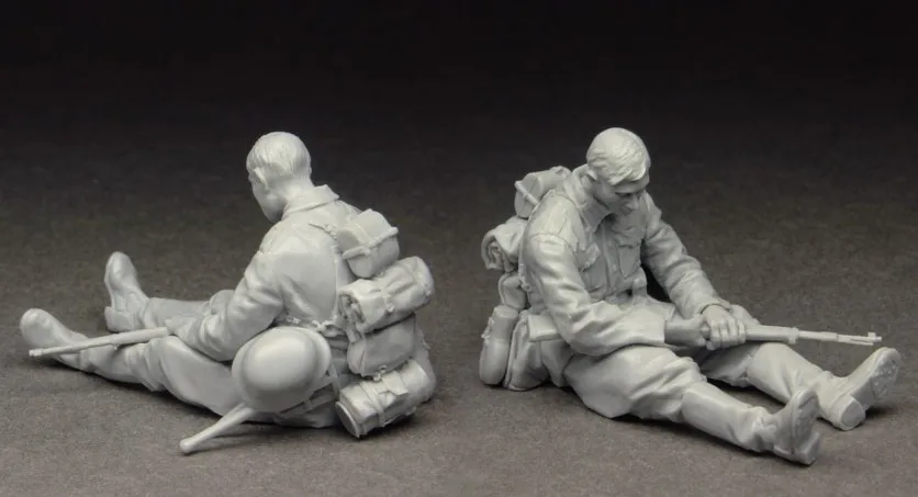 1:35 Resin kit   Tired soldier 314 Collectible Unassembled Sculpture for Hobbyists
