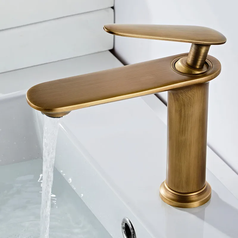 Rubinetti per lavabo da bagno Rubinetti miscelatori per lavabo in ottone antico Gru per lavabo caldo e freddo Montaggio su piano Maniglia singola Oro/Nero/Cromo