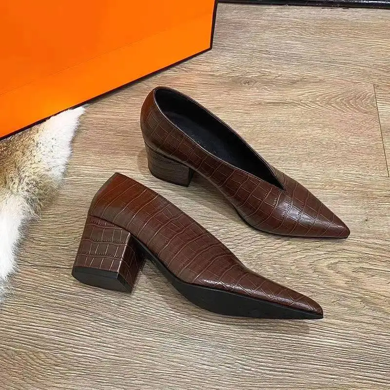 XGRAVITY-Chaussures crocodile à talons épais pour femmes, chaussures pointues pour dames, coupe en V, mode printemps et automne, 2022 nouveau, C325