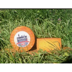 Capra artigianale e formaggio di pecora alla paprica. Arancione cheese-BUENALBA-3 KG