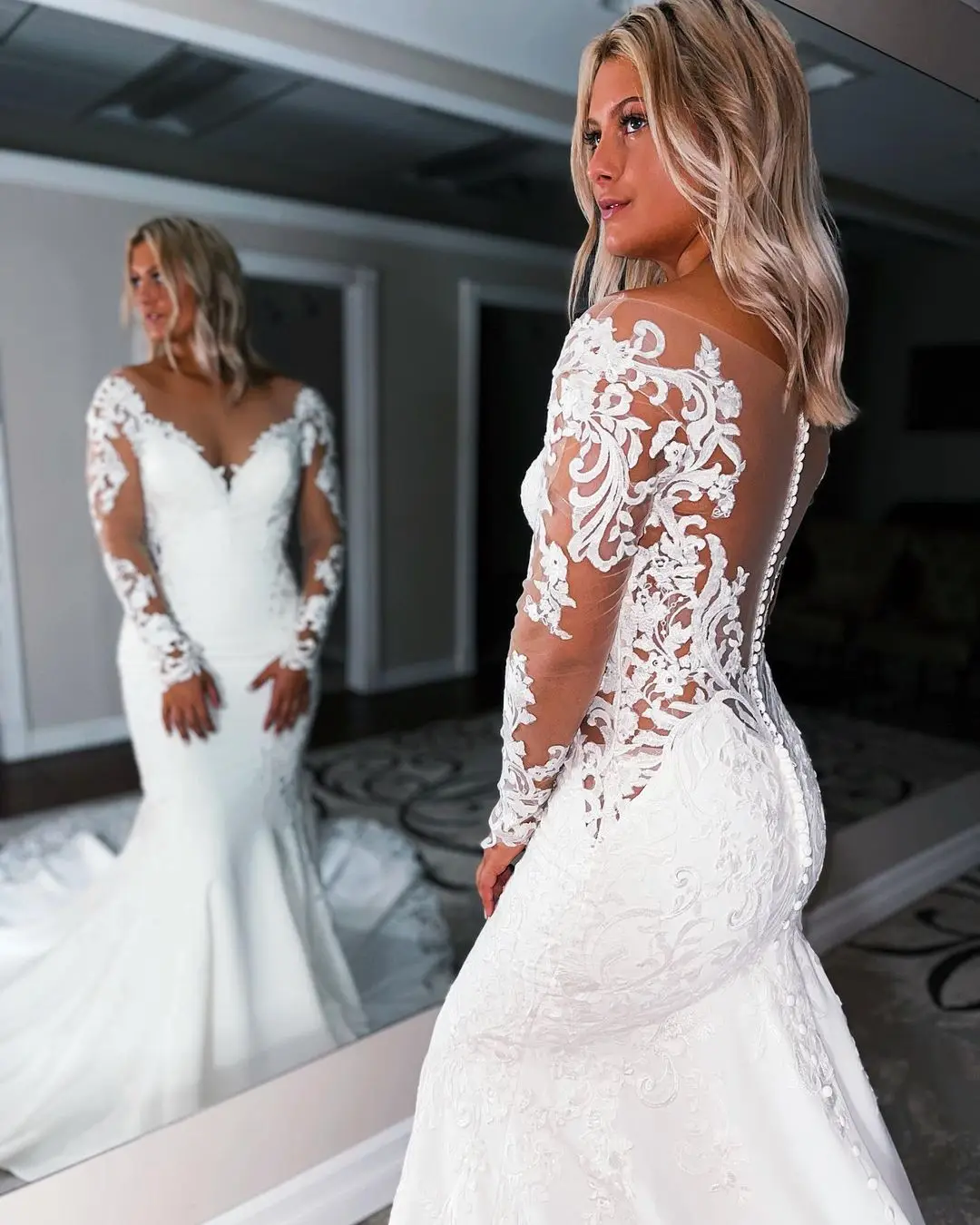 XUNBEI Wedding Dress Elegant Lace Edge Appqulies Mermaid Sexy Dress Long Sleeve Deep V Neck Gowns Buttons Backless Dresses