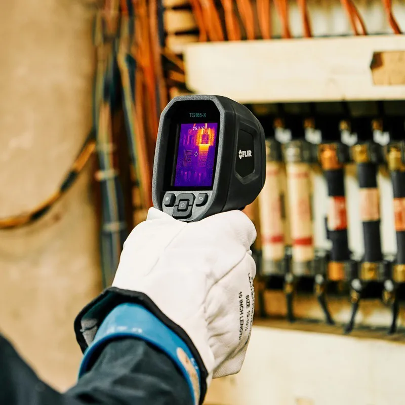 FLIR Infrared Thermal Imager Industrial Detector Camera and Floor Wall Heating Pipe Fast Inspection Handheld Thermometer