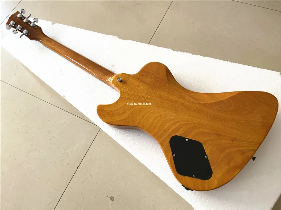 High quality customized version of electric guitar mahogany can be customized free shipping