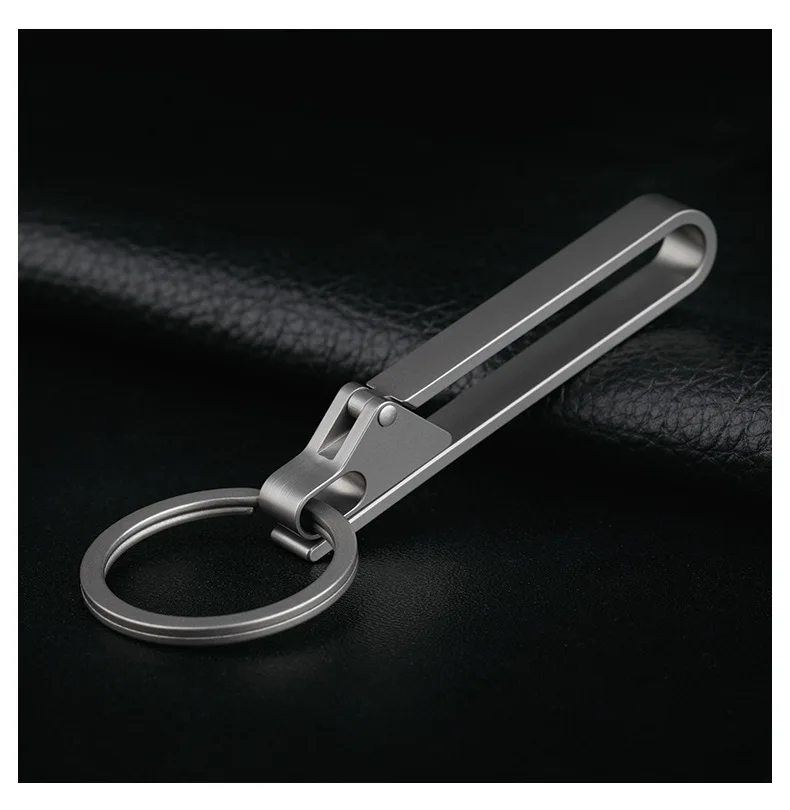 High Quality Titanium Alloy Keychain Men's Super Light Belt Waist Hanging CAR Key Chain Keyring Easy To Use Pendant Belt Buckle
