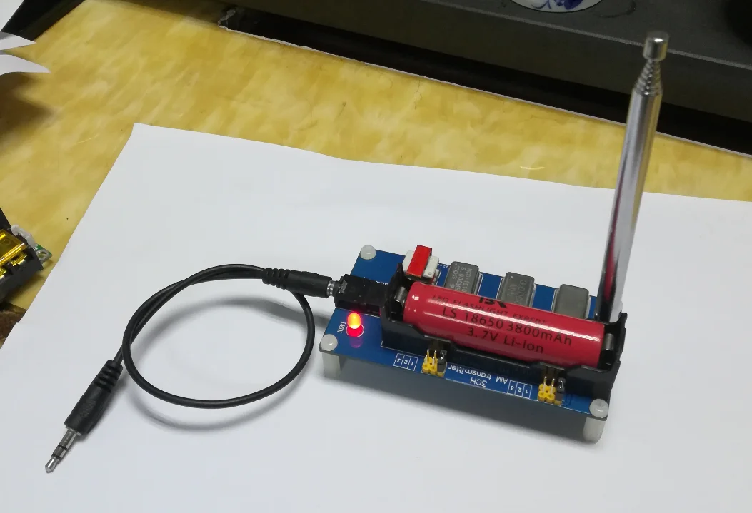 3ช่อง AM เครื่องส่งสัญญาณสำเร็จรูป1MHZ 3MHZ 5MZH ไม่มีแบตเตอรี่
