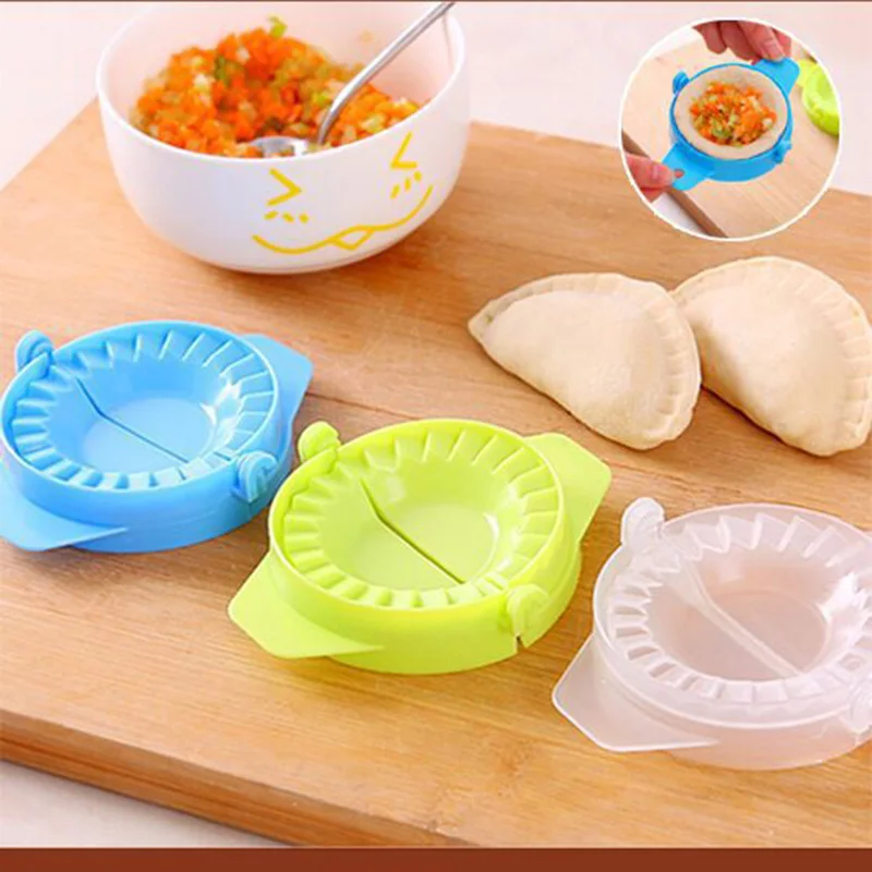 1PCS DIY Dumplings Maker Tool Plastic Jiaozi Mold Dumplings Maker Small Baking Molds Pastry Kitchen Accessories