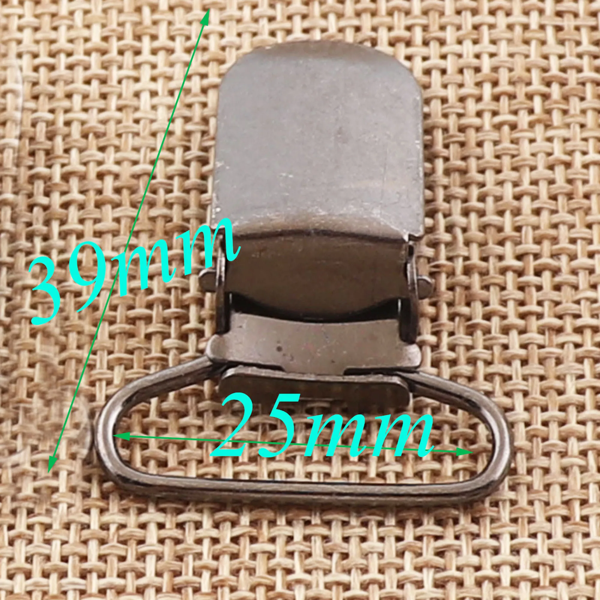 20 Pcs Silver/Black Metal Suspender Clips 1