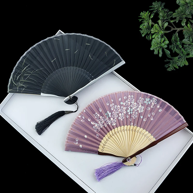 4.5-Inch Mini Small Fan Folding Fan 15cm Cute Small Bamboo Folding Fan Portable Portable COS Comic Show Fan