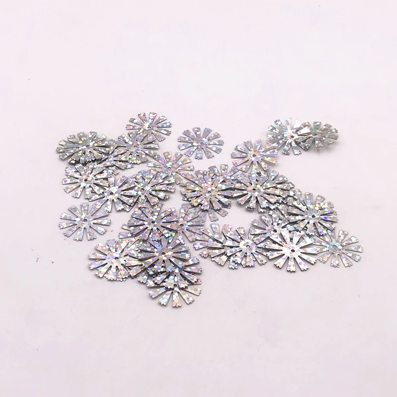 

10g/200Pcs/Pack 16mm Snowflake PVC Sequins With 1 Center Hole Paillettes Christmas Ornaments DIY Clothes Lentejuelas Accessories