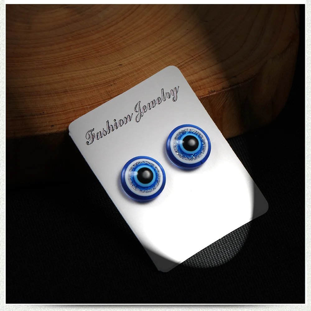 1Pair Blue Eyes Magnet Stud Earrings Fashion Round Punk Male Ear Studs No Pierceing Earings Studs Health Care