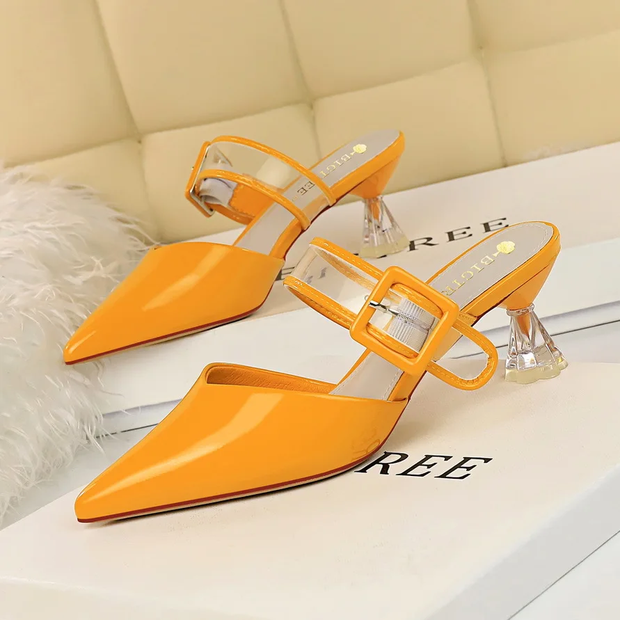 906-6 Korean Crystal High-Heeled Paint Shallow Mouth Tip Transparent Hollow Field with a Belt Buckle Daily Slippers