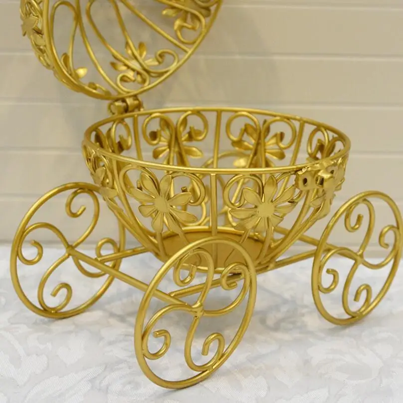 European Iron Golden Pumpkin Car Wedding Props Halloween Cinderella Party Decoration Home Furnishing Ornaments