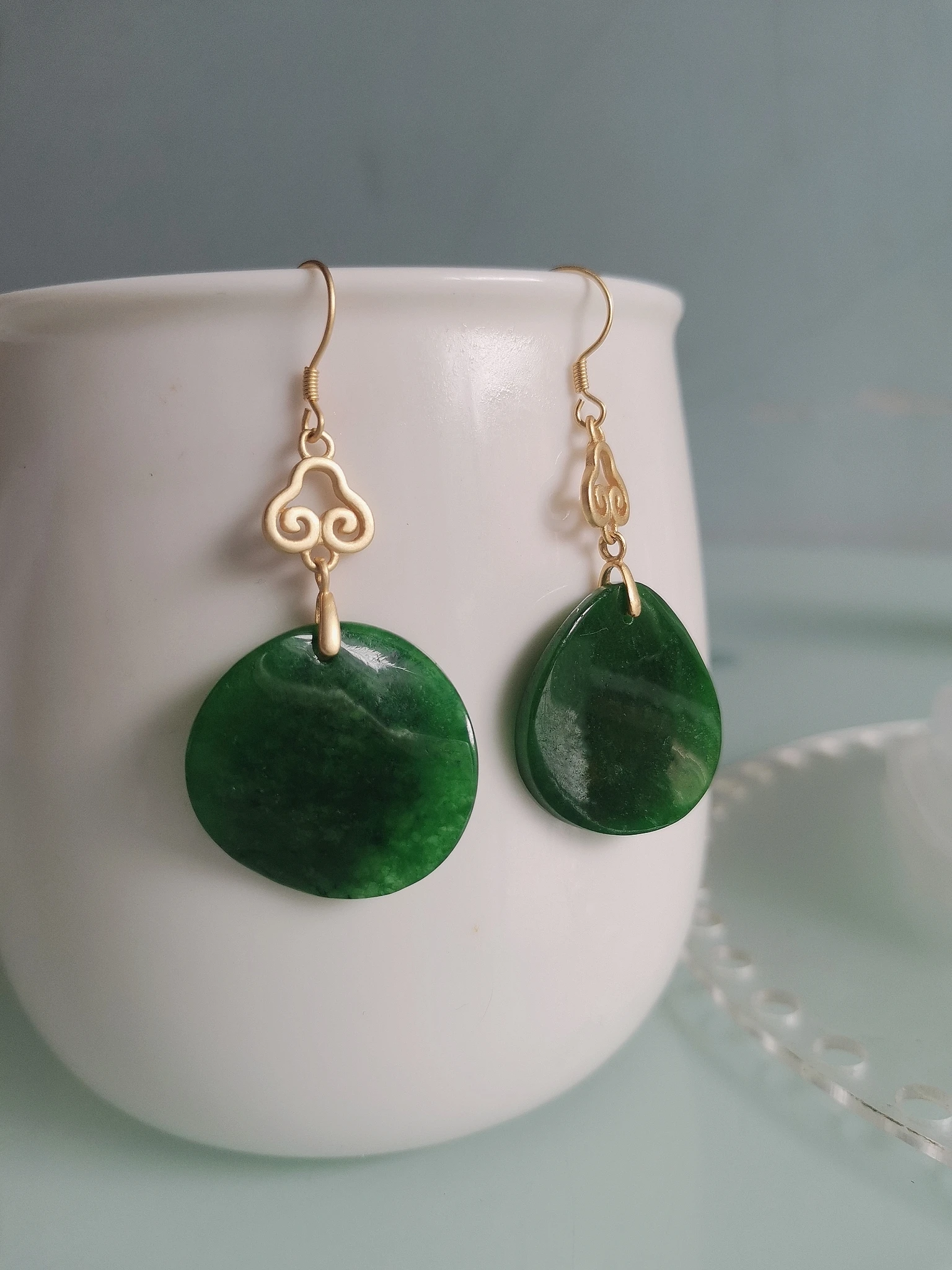 

1pcs/lot dry green jade earrings s925 silver plated Jin Xiangyun Twisted flake Geometric circle rare precious accessories gem