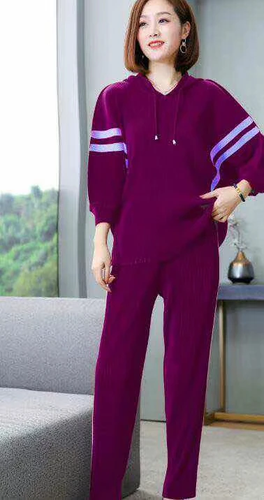 HOT SELLING  Miyake three quarter hooded neck T-SHRIT + Bloom pants stripe suit IN STOCK