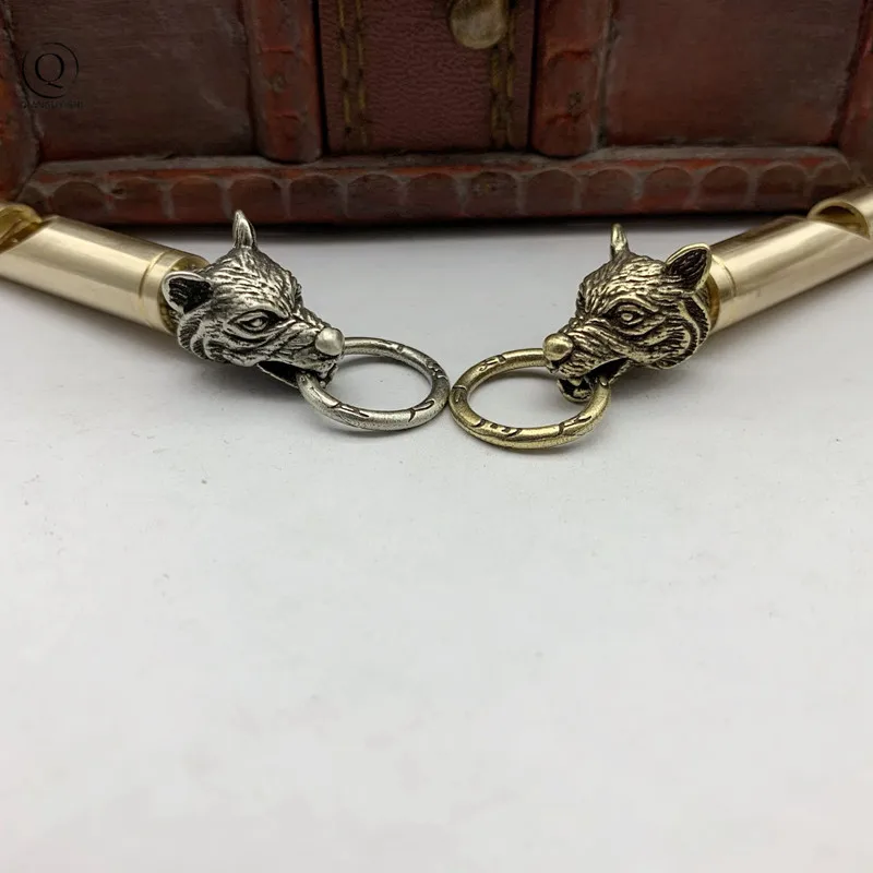 High Quality Wolf Head Keychain Pendants Outdoor Referee Whistle Vintage Key Chains for Wild Survival Whistles Keyring Jewelry