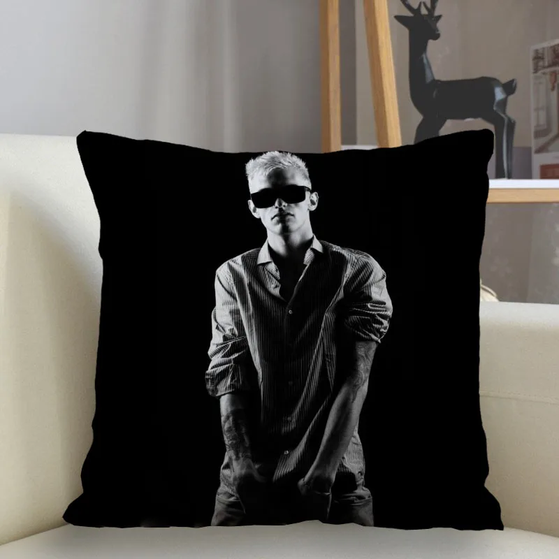 Musife 사용자 정의 Achille Lauro 장식 베개 커버 아트 스퀘어 지퍼가 달린 베개 커버 35*35,40*40,45*45cm 도매