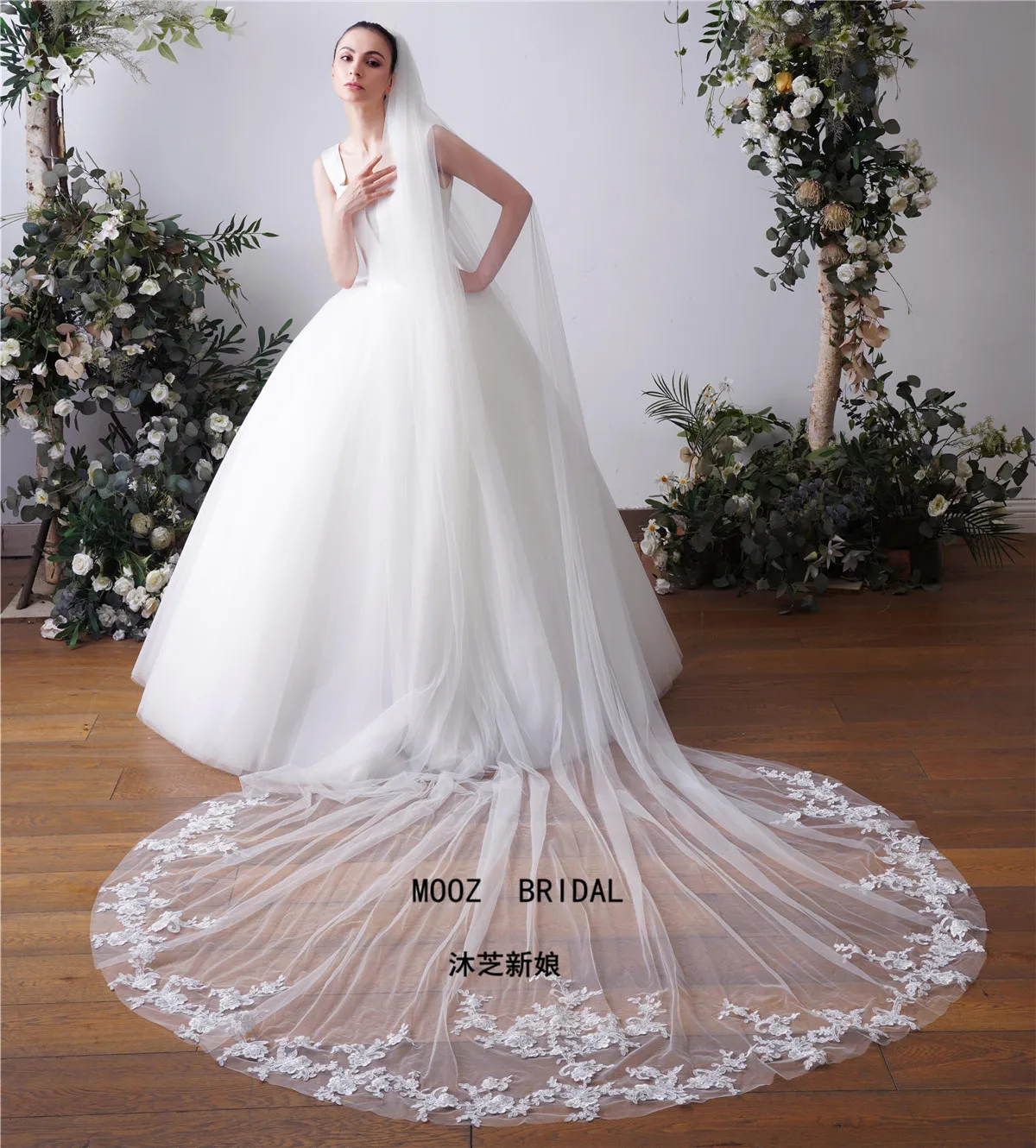 Real Photo 3.5m One Layer Bridal With Comb White Lace Edge Ivory Appliqued In Stock Cathedral Wedding Veis l