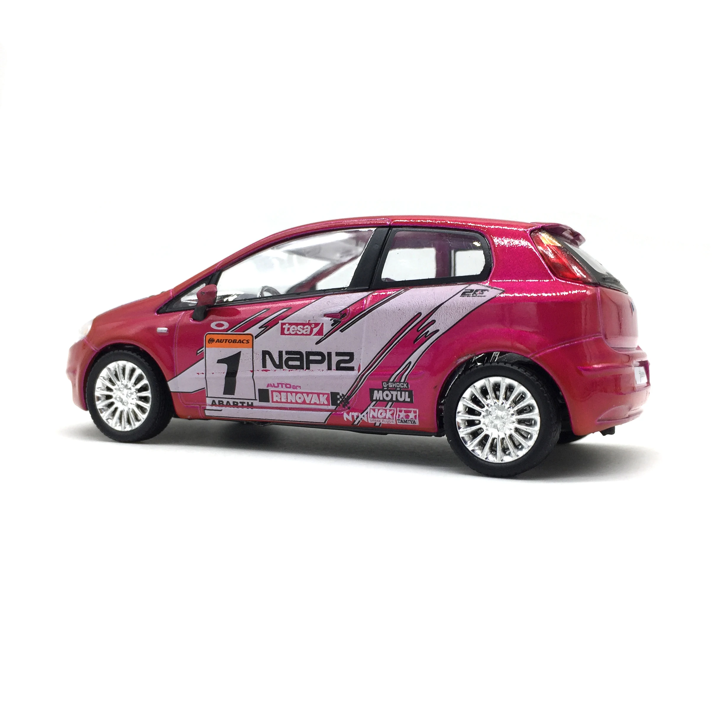 Metal 1/43 scale model of the Fiat Motorama / Cararama Diecast Model without box
