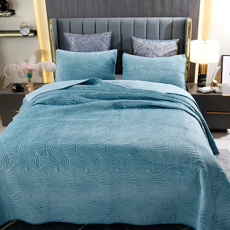 

Winter Velvet Bedspread Quilt Sets 3PCS Thicken Quilted Blanket for Bed Plush Embroidered Bed Cover with 2 Pillowcase King Size