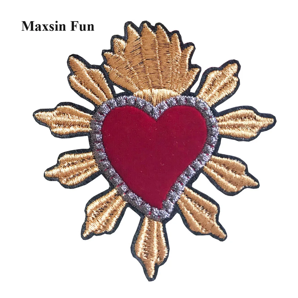 1 Piece Fire Heart Patches Clothing Embroidery Iron On Applique Fashion For Bags Dress Clothes Cheap Stickers  For DIY