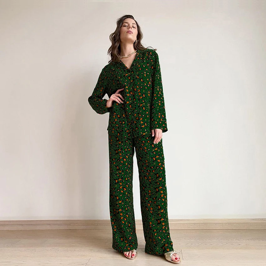 Hiloc Leopard Pajamas For Women Sleepwear Print Loose Trouser Suits Long Sleeve V-Neck Home Suit 2022 Spring Homewear Fashion