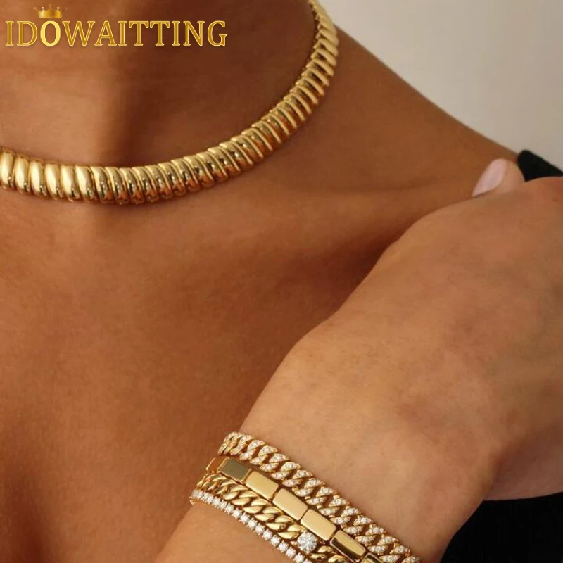2025 New Arrival Classic European Design Fashion Women Jewelry Gold Color Plated 10mm Herringbone Snake Chain Choker Necklace