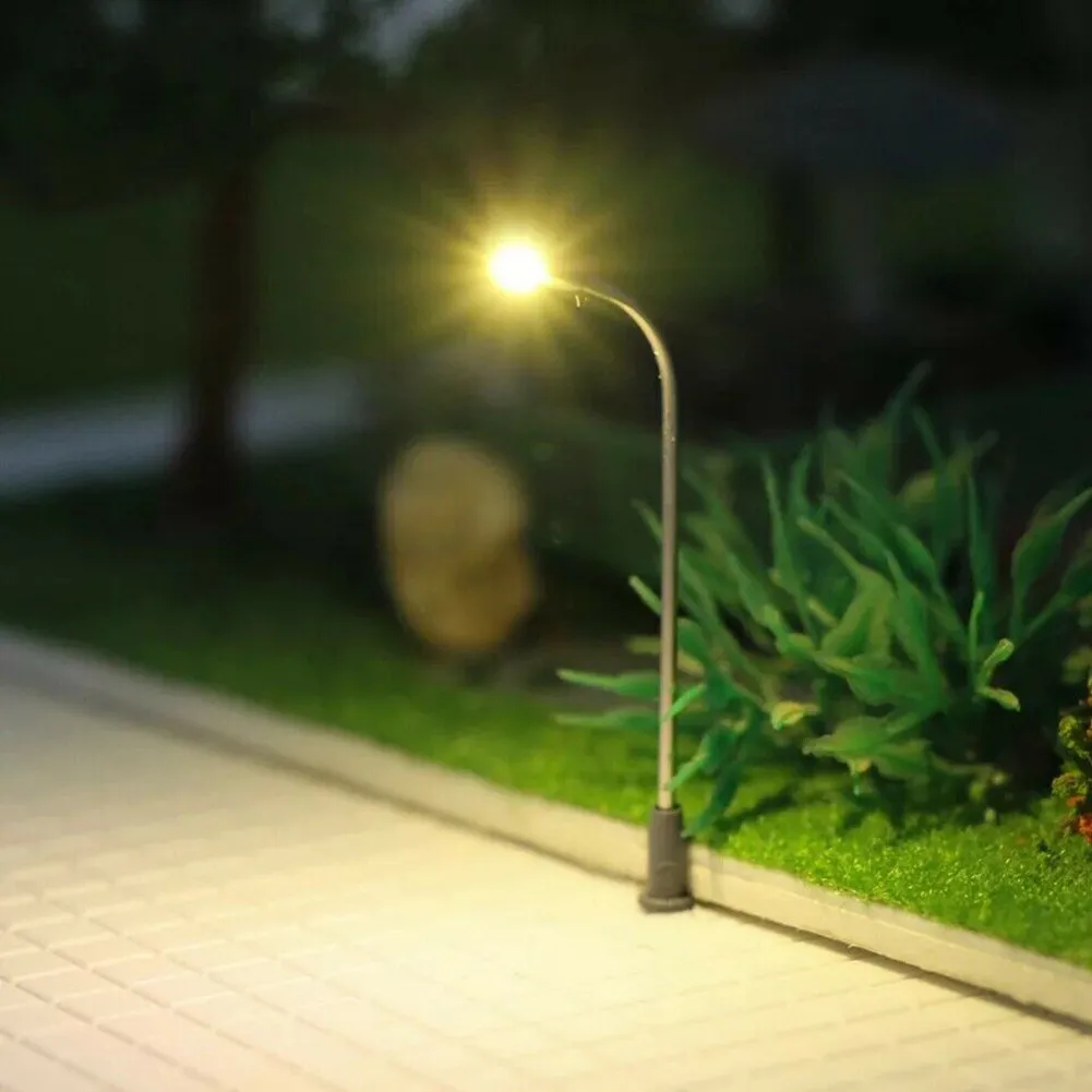 10Pcs OO Scale Or HO Scale Lantern Modern Street Lighting Street Light Lamp 10cm  Model Railroads For Diy Home Decoration