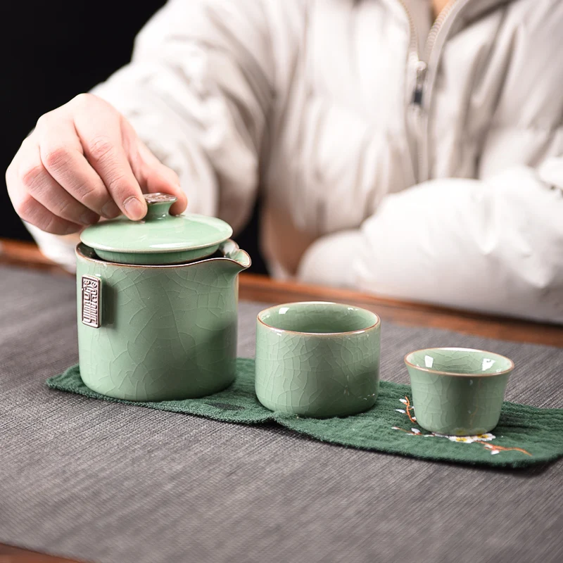 |Ceramic crack cup a second cup pot is bubble pot of celadon is the whole travel tea set gift teapot kung fu tea cloth