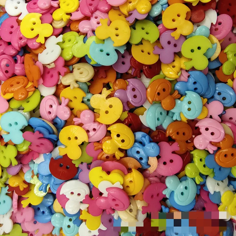 100 pcs 18*20mm Duckling Cartoon Plastic Buttons Children\'s Dolls Sewing Accessories DIY Scrapbooking Crafts Mixed Color