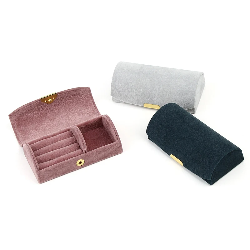 

High-end creative velvet ring box, exquisite jewelry storage box, travel jewelry portable mini velvet jewelry box