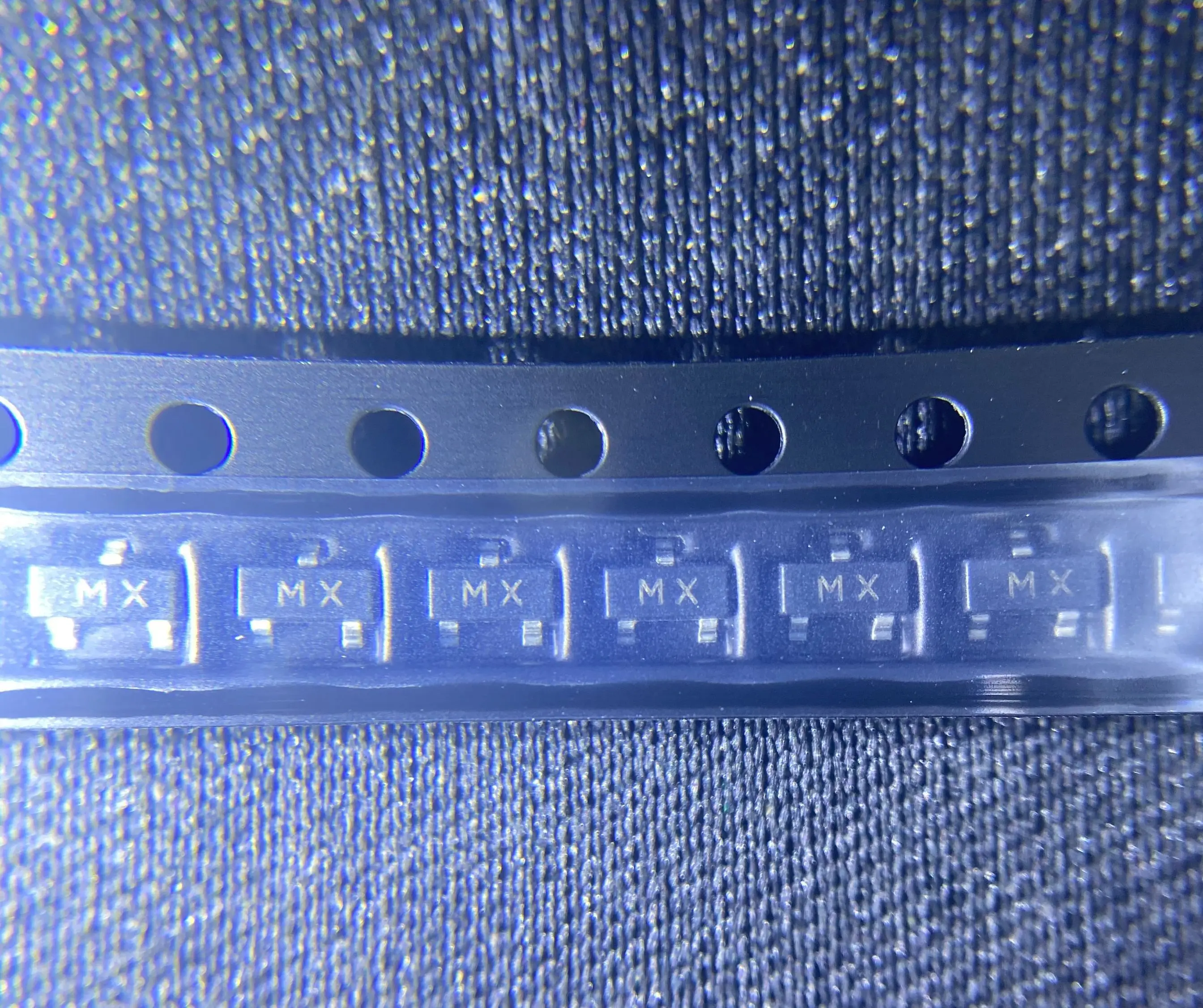 100 ~ 500 개/몫 BS250FTA BS250 BS250F MX SOT23 100% 신품 무료 배송