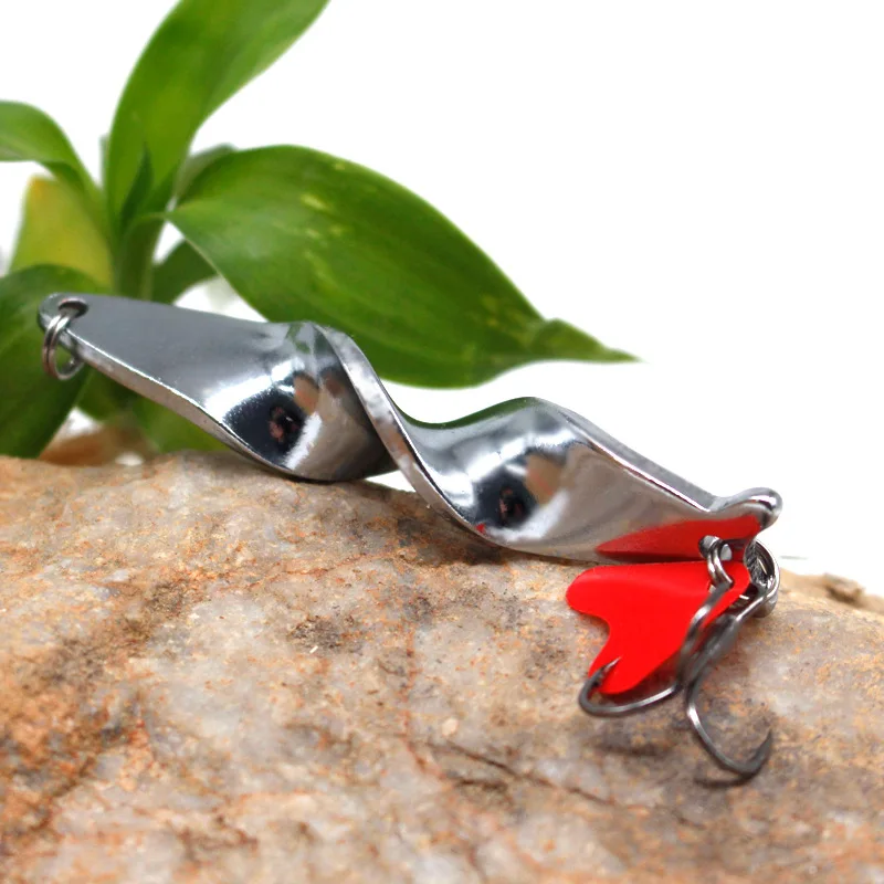 1PC Trolling Spinning Spiral Long Cast Spoons Fishing Lure Spinner 10g 14g 21g 28g Screw Rotation Metal Jigbait Red Hear Sequins