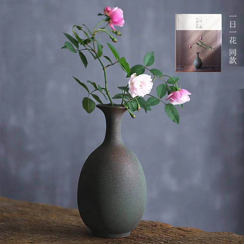

One day One Flower Zen Green Pottery Imitation Bronze Vase Ornaments Japanese Hand-made Ceramic Flower Arrangement Porch Decor