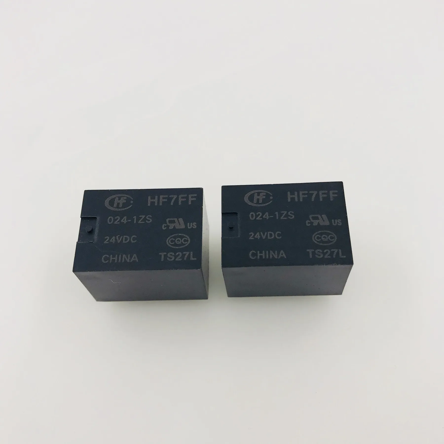 

HF7FF-024-1ZS 24VDC 5pin 10A 250VAC relays