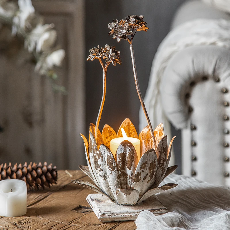 

Retro Blooming Flower Candlestick Ornaments Iron Carving Romantic Candle Lights Home Bar Wedding Decor Accessories Furnishings