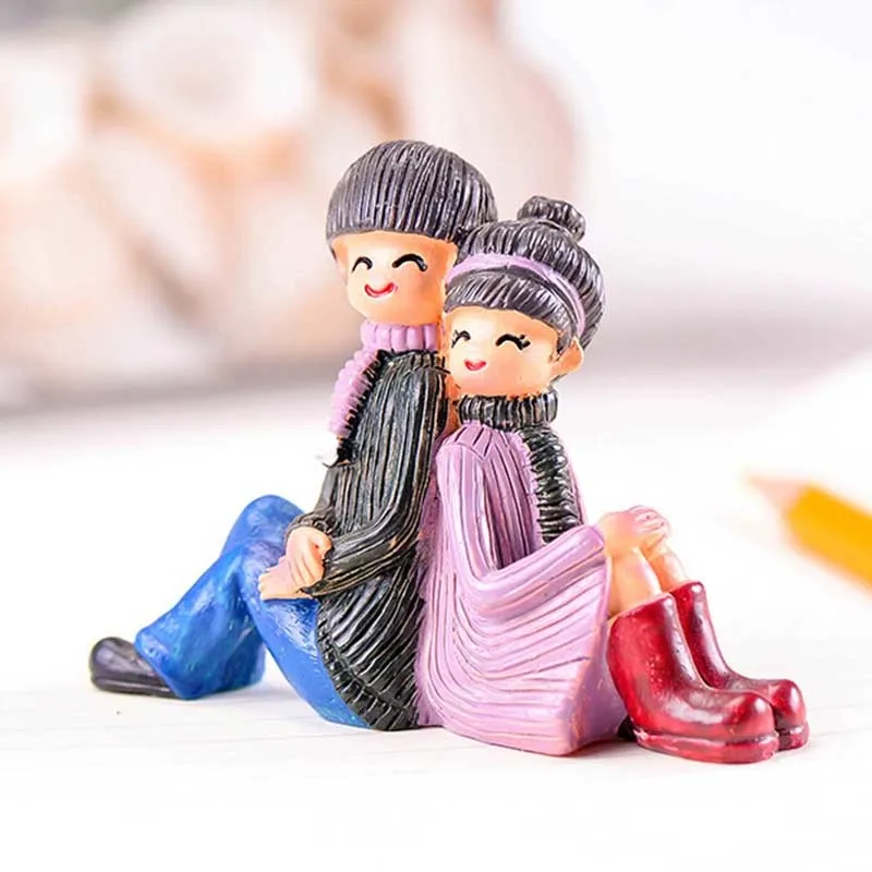 Rely Garden Figures Desk Decoration Fairy Garden Miniature Figurines Cartoon Mini Couple Cake Decoration