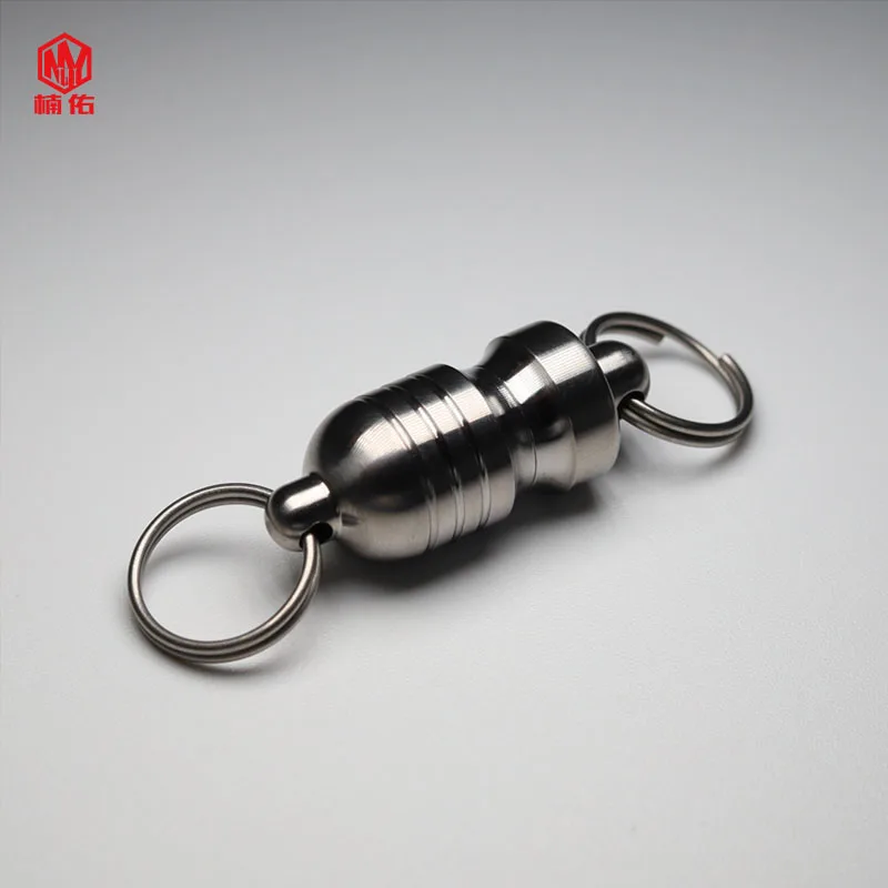 1PC Titanium Alloy Detachable Strong Magnetic Keychain Boron Magnetic Mini Double Section Quick Hook Hanging Buckle EDC Tool