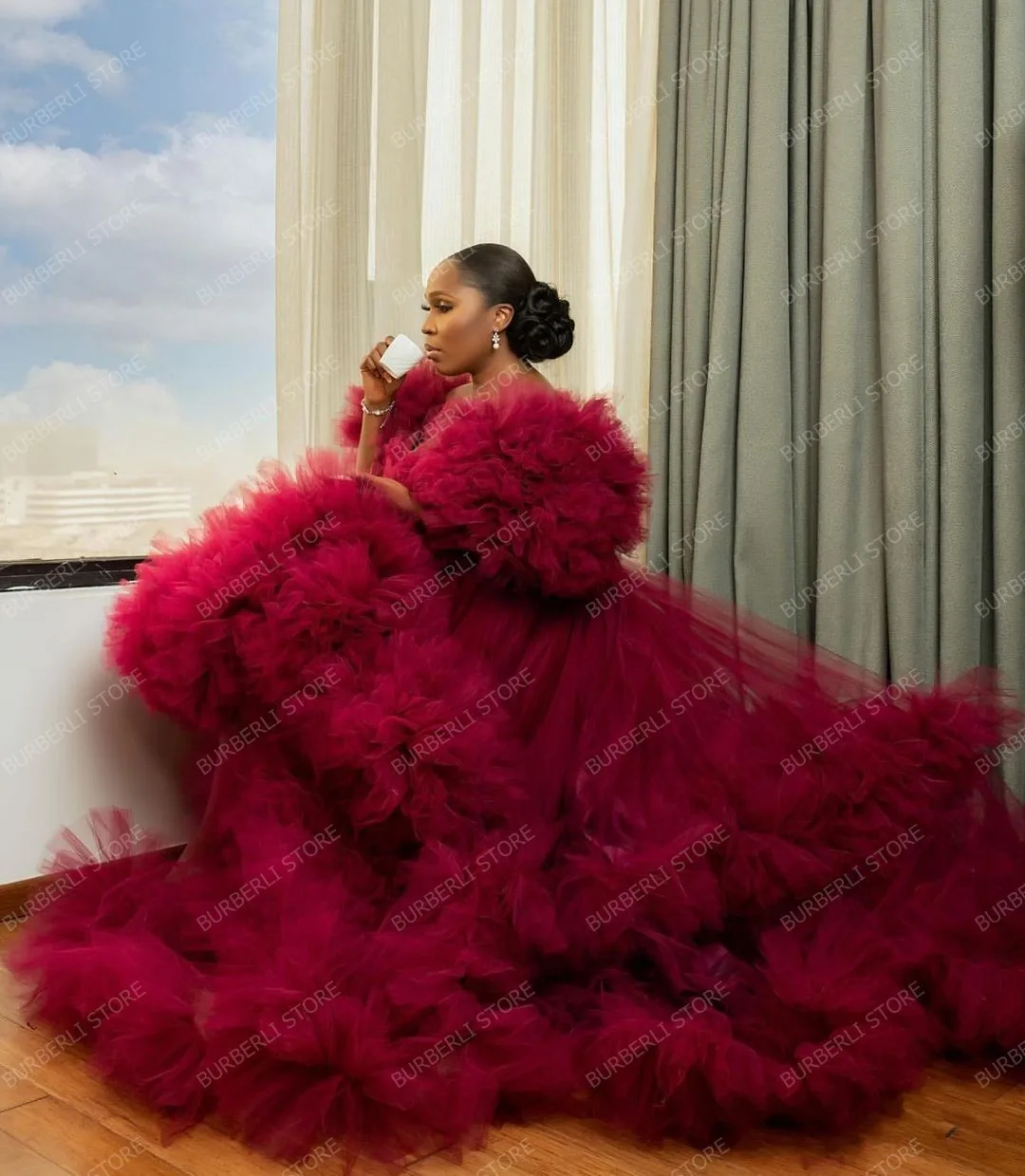 Splendidi abiti da ballo da donna in Tulle scintillante bordeaux maniche a sbuffo abiti da donna alti bassi per la festa nuziale increspature maglia di Tulle