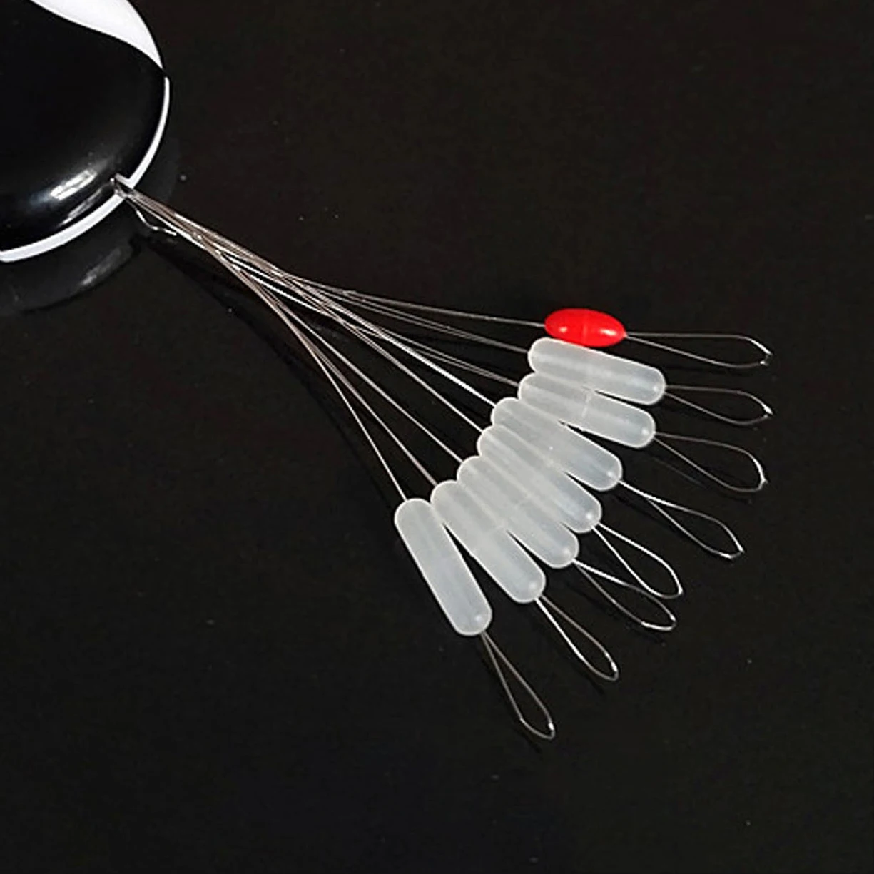 DNDYUJU 80pcs/10set Rubber Space Bean Profession Fishing Float Resistance Anti-Strand Fish Line fishing gear Connector Stopper