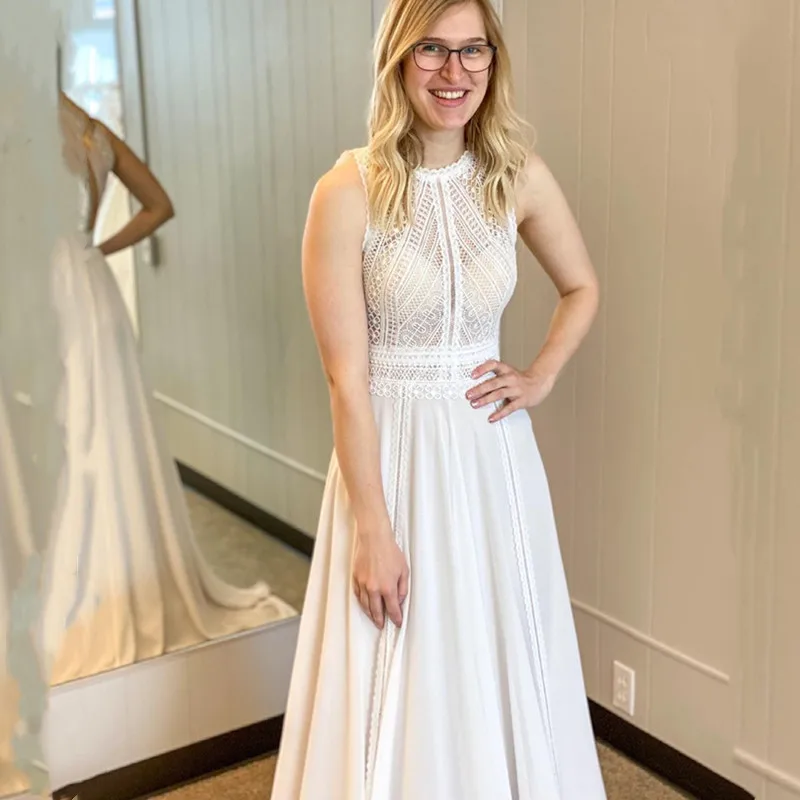 Vestido de novia sin mangas con tirantes anchos para hombro, cuello redondo, línea A, tren de corte, apliques de encaje, espalda descubierta con fajas