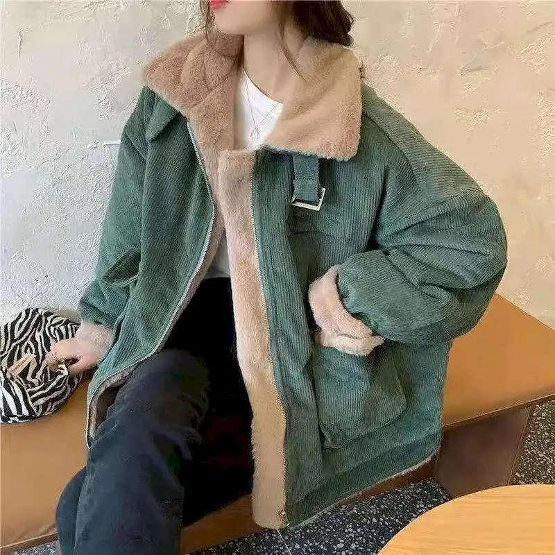 2024 New Winter Coat Women Korean Loose Wild Zipper Corduroy Lamb Wool Jacket Thicken Warm Tooling Cotton Jackets Womens Parkas