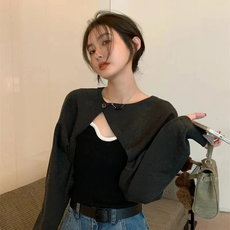 

Short Knitted Cardigan Women Shawl Sling Vest Tops Two-piece Set Ropa Mujer Autumn New Vintage Casual Smock Sweaters For Fashion