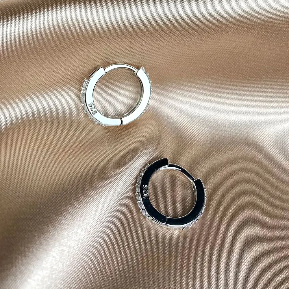 Rainbow CZ Huggies Hoop Earrings Girl Tiny Rings Cartilage Small Helix Piercing Tragus Conch Earlobe Circle Men Hoops Arete