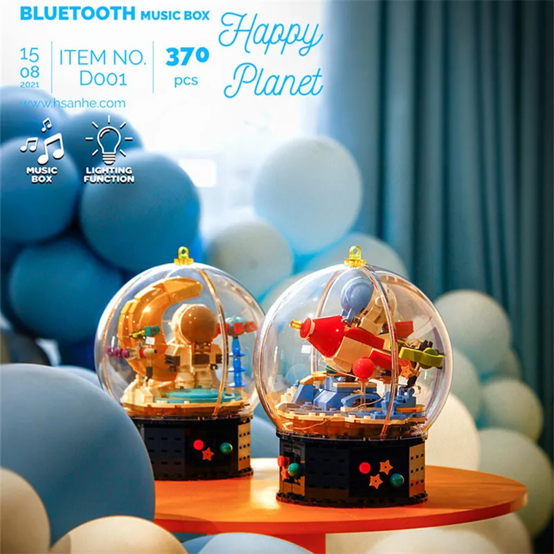 

370P Lighting Function Building Block Crystal Music Box Astronaut Ornaments Brick Assembling To Children Birthday Gifts