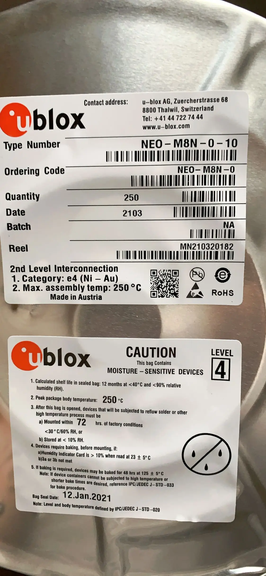 2 pezzi NEO-M8N-0-10 modulo sensore IC è disponibile a magazzino